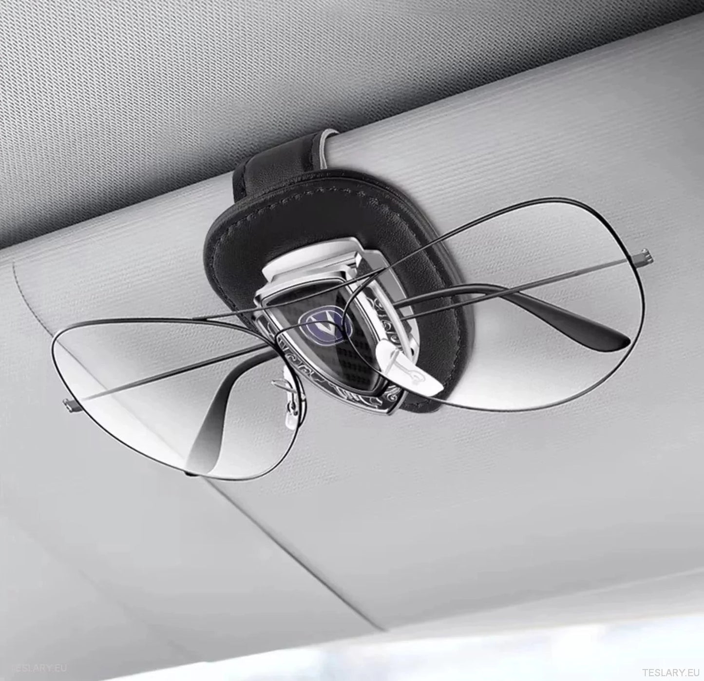 Carbon Fiber Style Sun Visor Clip for Tesla Models S/3/X/Y - TESLARY Tesla Shop Accessories Europe Nederlands Dublin Cork Ireland Deutschland Espana Alicante France Italia