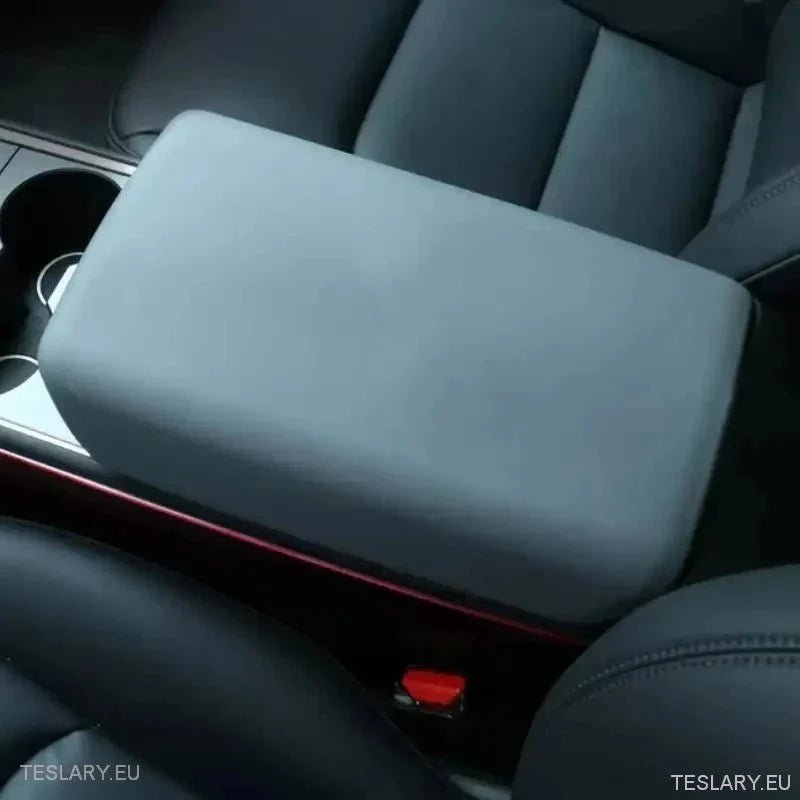 Accessoires Premium Tesla : Protectez Élégamment Votre Intérieur