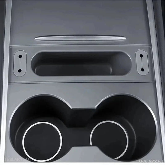 Accessori Essenziali Tesla: Organizzatore Console Perfetto
