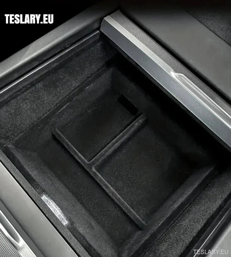 Organize Consumo Tesla: Tray Organizador Para Consoles Estilosos