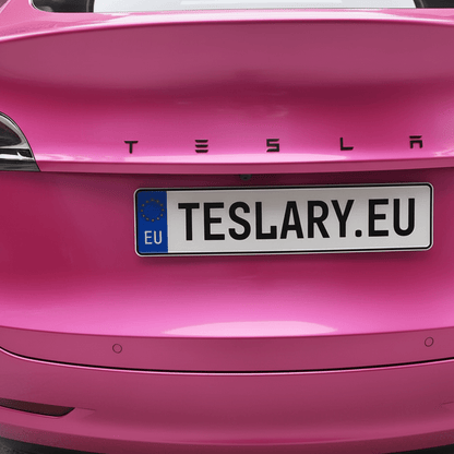 Pink Tesla @ teslary.eu
