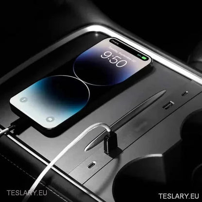 Multiport USB Expansion Hub for Tesla 3/Y - TESLARY Tesla Shop Accessories Europe Nederlands Ireland Deutschland Espana Alicante France Italia