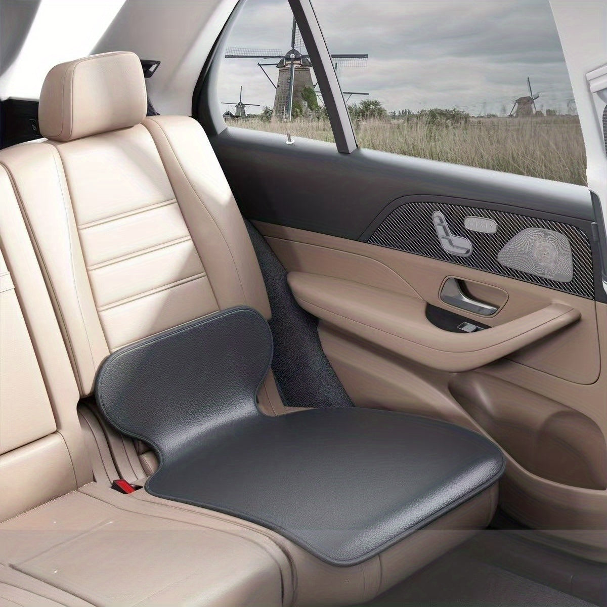 Car Safety Seat Protectors Which Are Wearresistant and Antislip Are Suitable for Protecting Car Seats Without Leaving Marks or Scratches