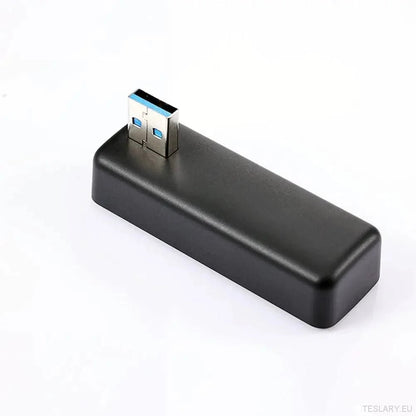 Tesla Model 3-fach USB-Hub und Schnellladestation für Handschuhfächer TESLARY Tesla Shop Zubehör Europa Niederlande Dublin Cork Irland Deutschland Spanien Alicante Frankreich Italien
