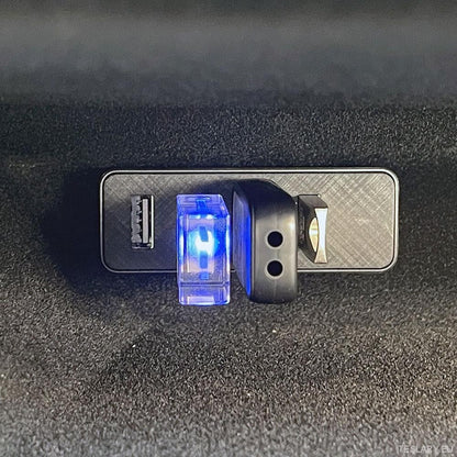 Tesla Model 3-fach USB-Hub und Schnellladestation für Handschuhfächer TESLARY Tesla Shop Zubehör Europa Niederlande Dublin Cork Irland Deutschland Spanien Alicante Frankreich Italien