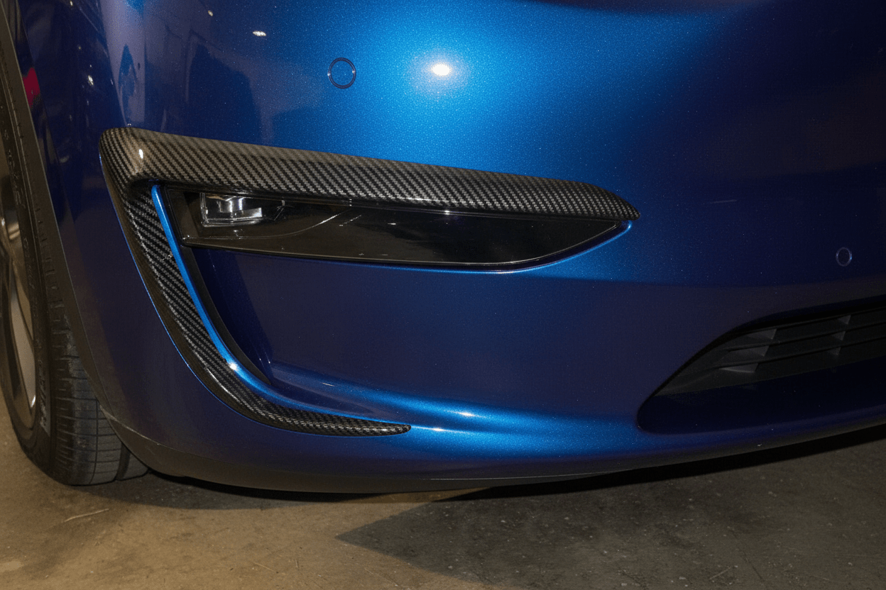 Tesla Model 3 / Y Mistlampen Windsplitter in Carbon Black Mat en Glanzend - TESLARY Tesla Shop Accessoires Europa Nederlands Dublin Cork Ierland Duitsland Spanje Alicante Frankrijk Italië