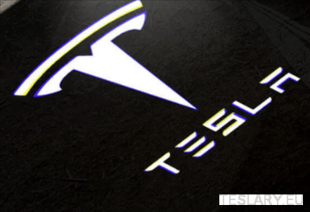 Tesla Model 3 / Y / S / X Door Projector Lights Plaid & Logo Style - TESLARY Tesla Shop Accessories Europe Nederlands Dublin Cork Ireland Deutschland Espana Alicante France Italia