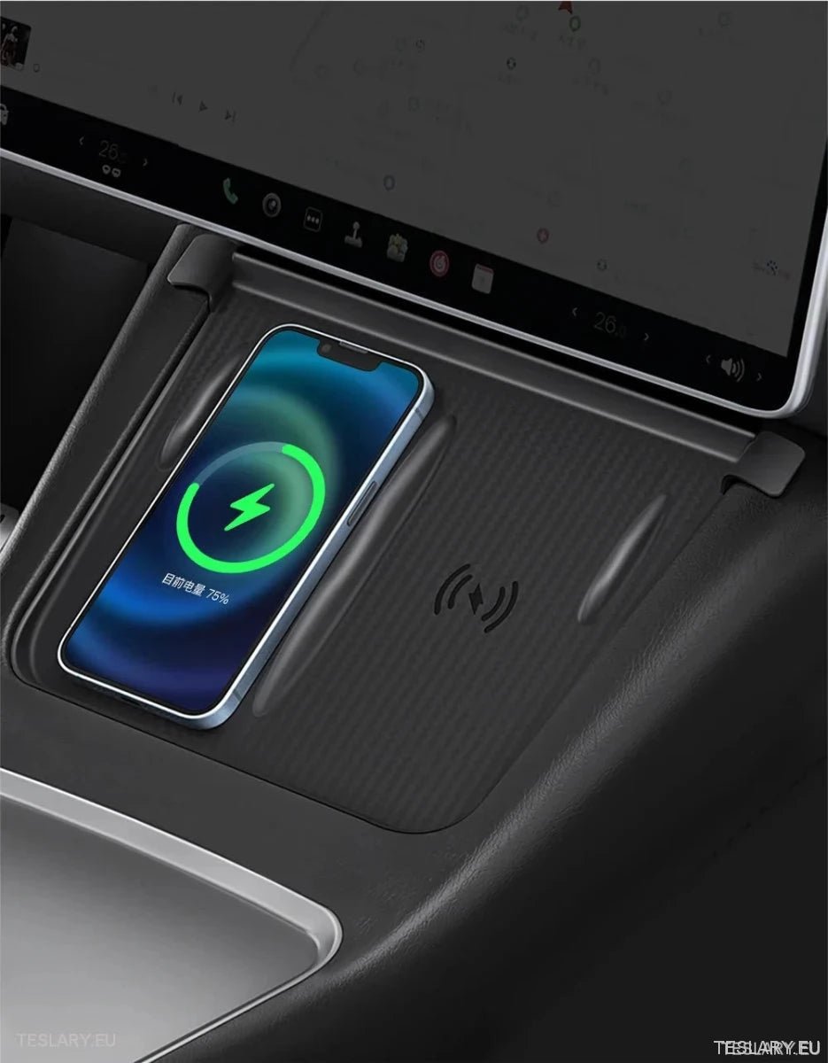 Tesla 3 / Y & Highland Silicone Antislip Cover for Wireless Charge Pad - TESLARY Tesla Shop Accessories Europe Nederlands Ireland Deutschland Espana Alicante France Italia