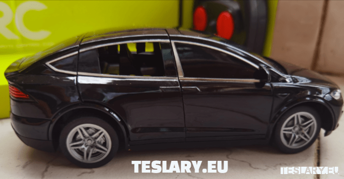 Tesla Model X Remote Control Toy Car - TESLARY Tesla Shop Accessories Europe Nederlands Dublin Cork Ireland Deutschland Espana Alicante France Italia