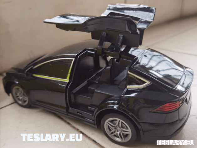 Tesla Model X Remote Control Toy Car - TESLARY Tesla Shop Accessories Europe Nederlands Dublin Cork Ireland Deutschland Espana Alicante France Italia
