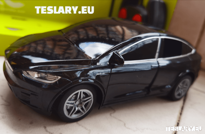 Tesla Model X Remote Control Toy Car - TESLARY Tesla Shop Accessories Europe Nederlands Dublin Cork Ireland Deutschland Espana Alicante France Italia
